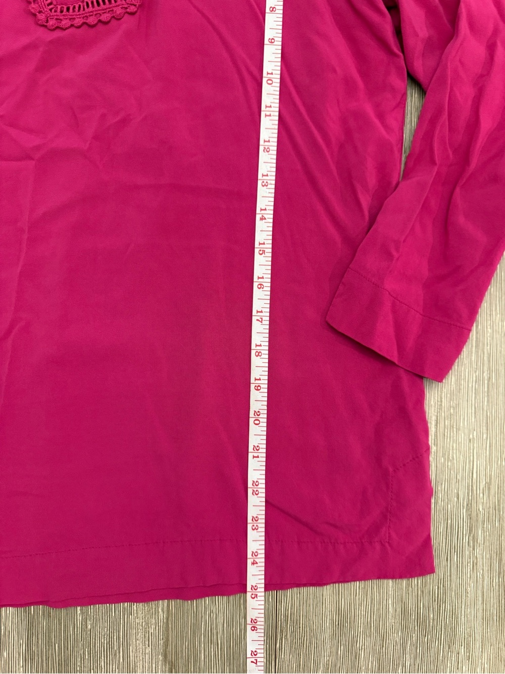 Pappagallo Magenta Crochet Trim V-Neck Tunic Top Pom-pom resortwear - small - Picture 2 of 5